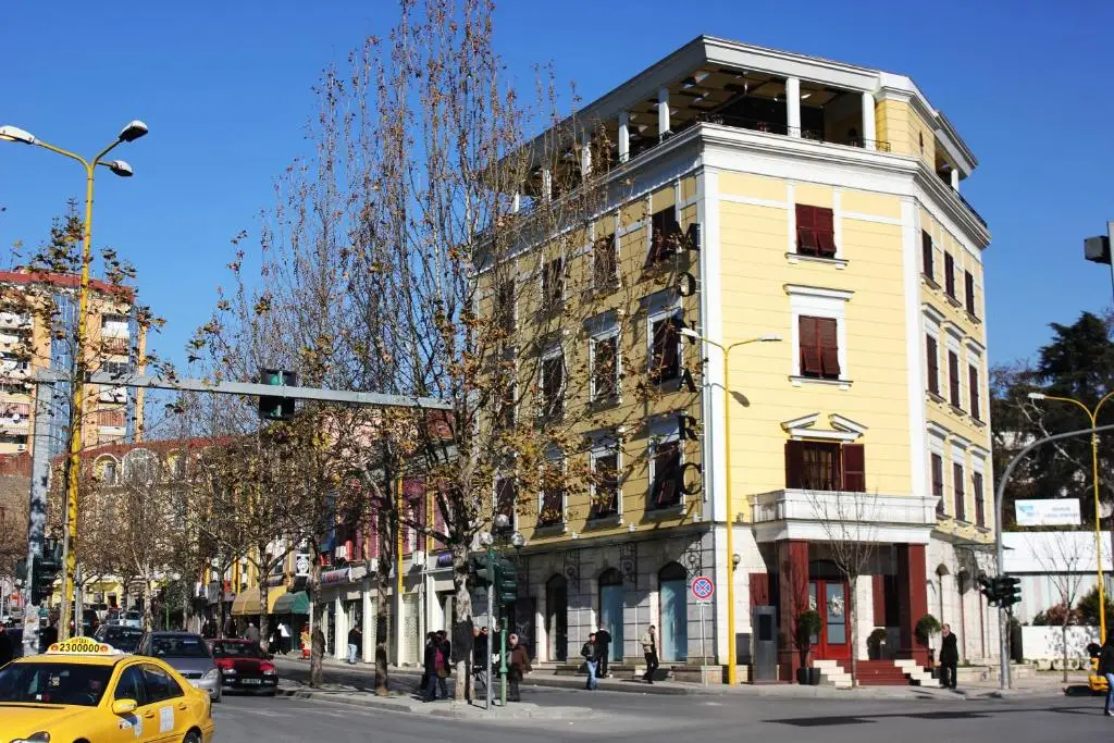 Monarc Hotel