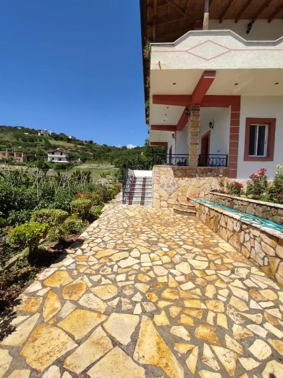 Guest House Artur, Drobonik, Berat