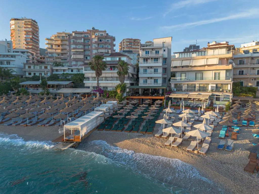 Vila e Bardhe Butique Hotel