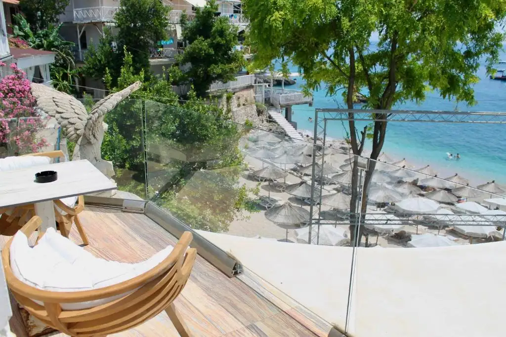 Grand Boutique Hotel