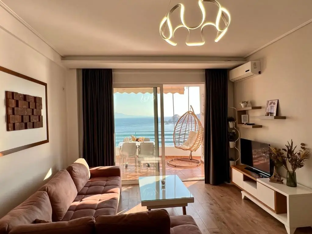 Aquamarine Apartments