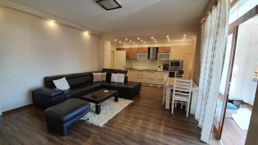 Love Tirana Apartment(PAZARI I RI)