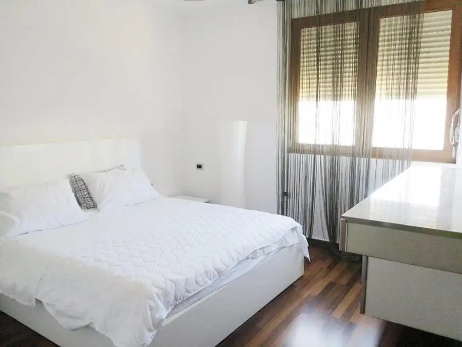 Nys Spacious Apartment