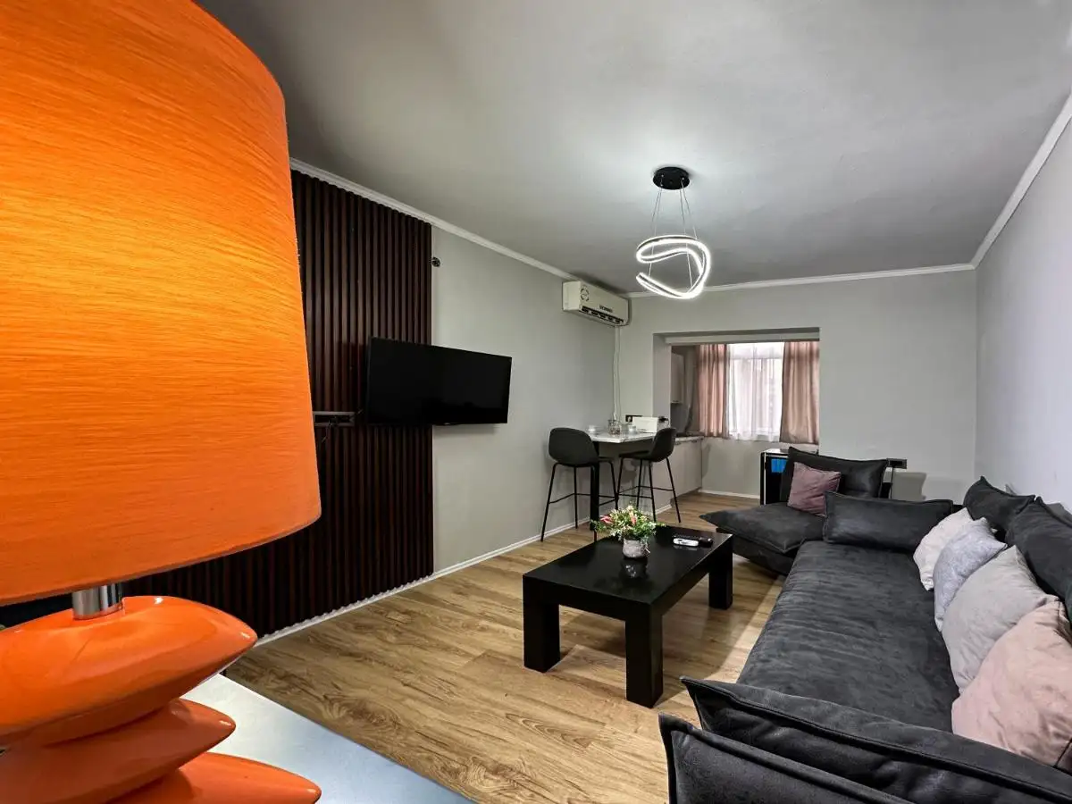 Home Select Tirana 6