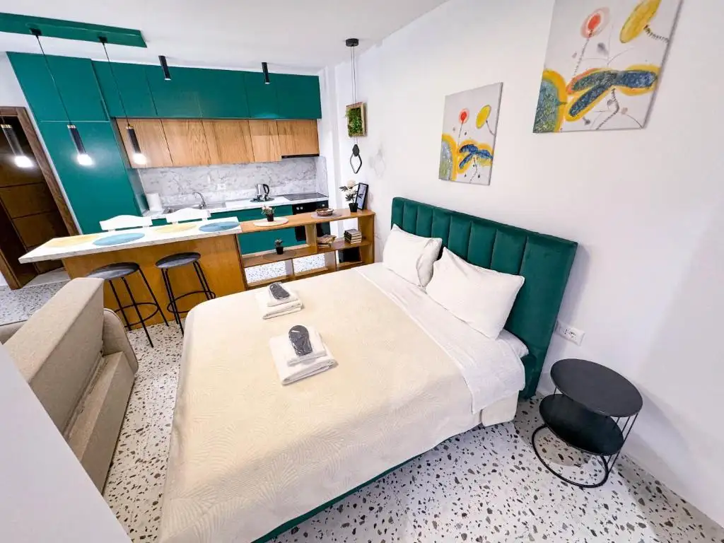 Tirana Lovely Apartment 1