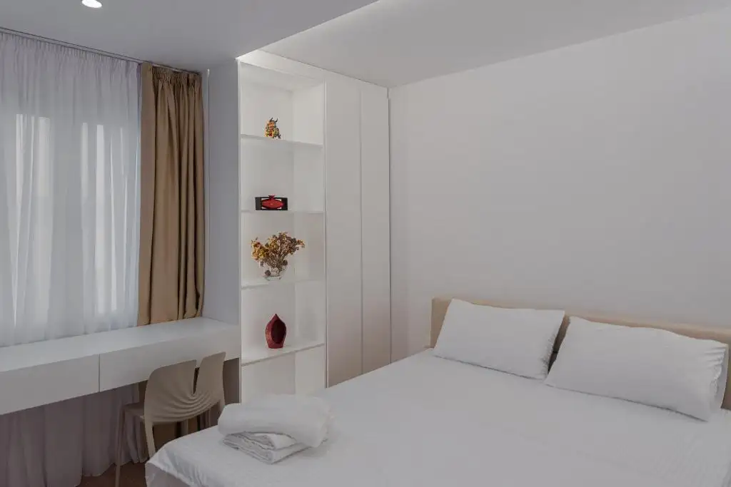 Belleview Apartment 8