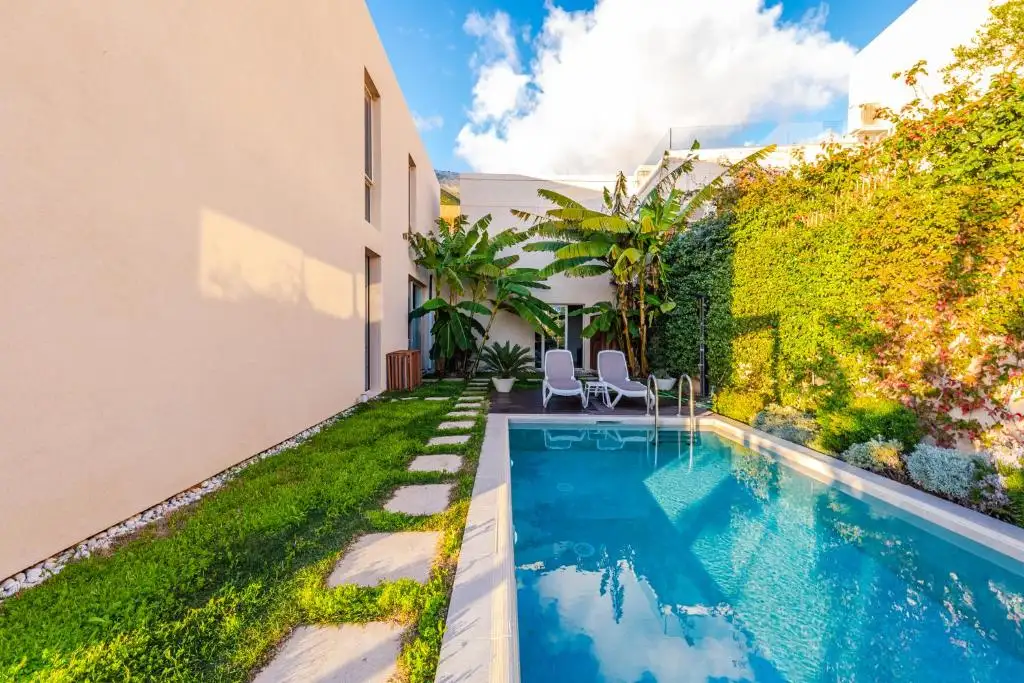 Villa Jerina Green Coast Paradise