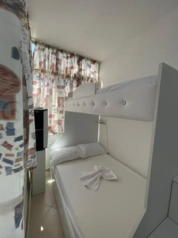 Mirela's Apartment by the sea