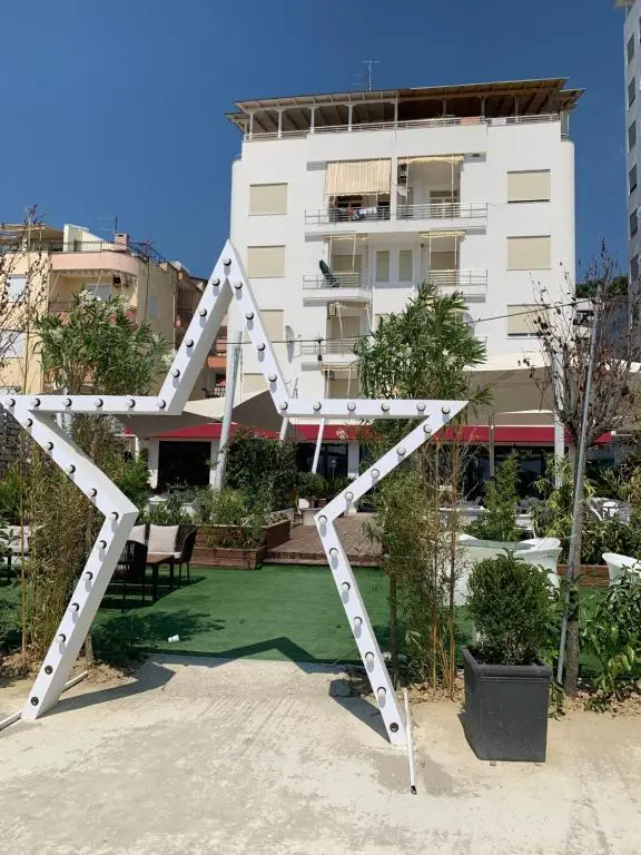 Beachfront Apartment Ridi