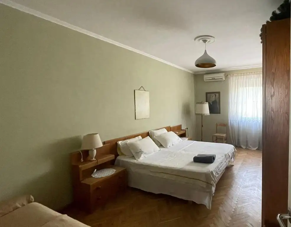 Vintage Apartment in Center