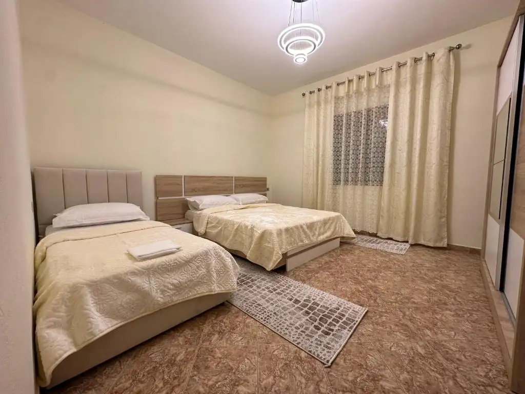 Mandi Apartament