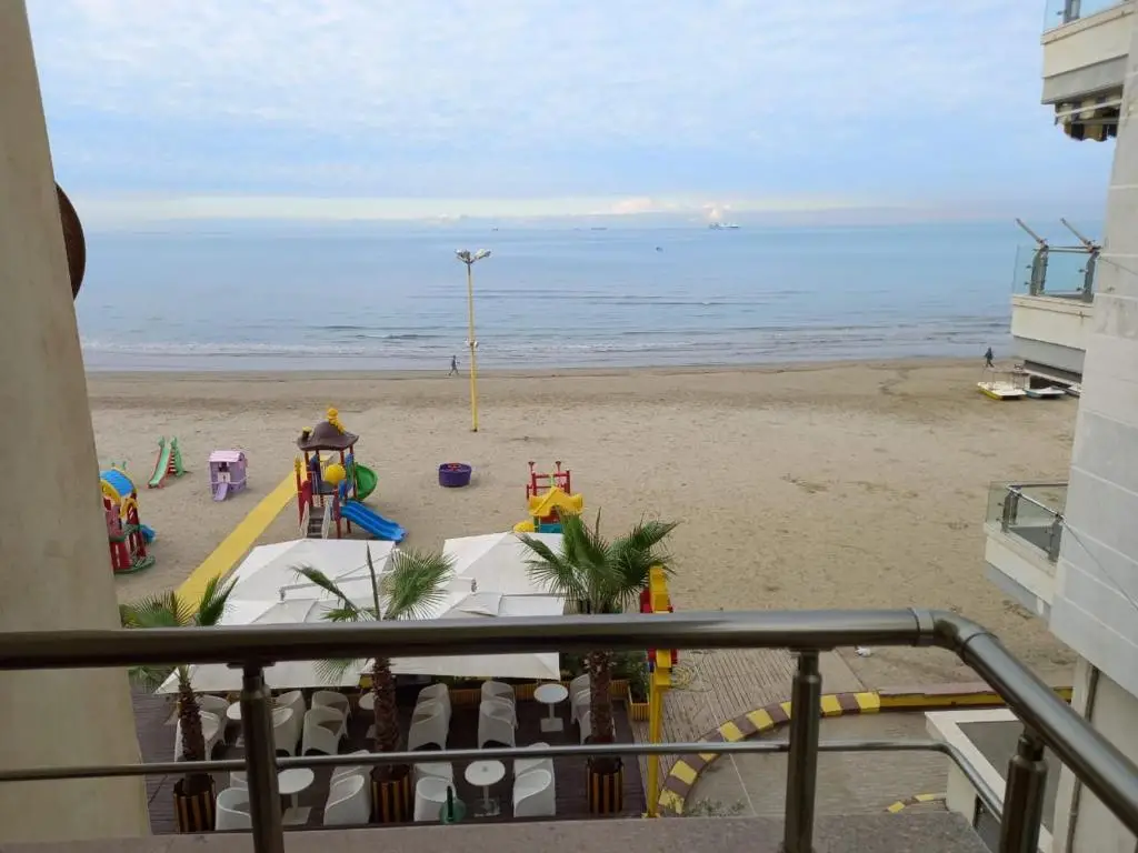 Splendid sea view apartment