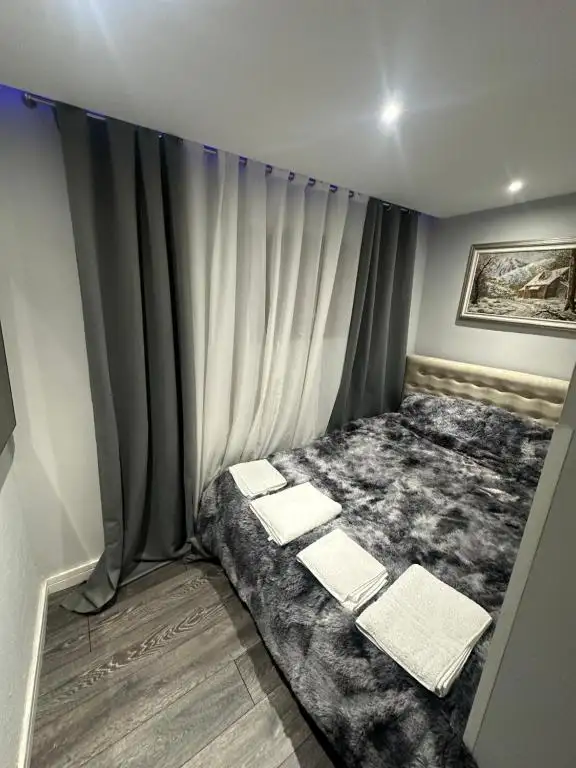 Luxury Apartment Square 21
