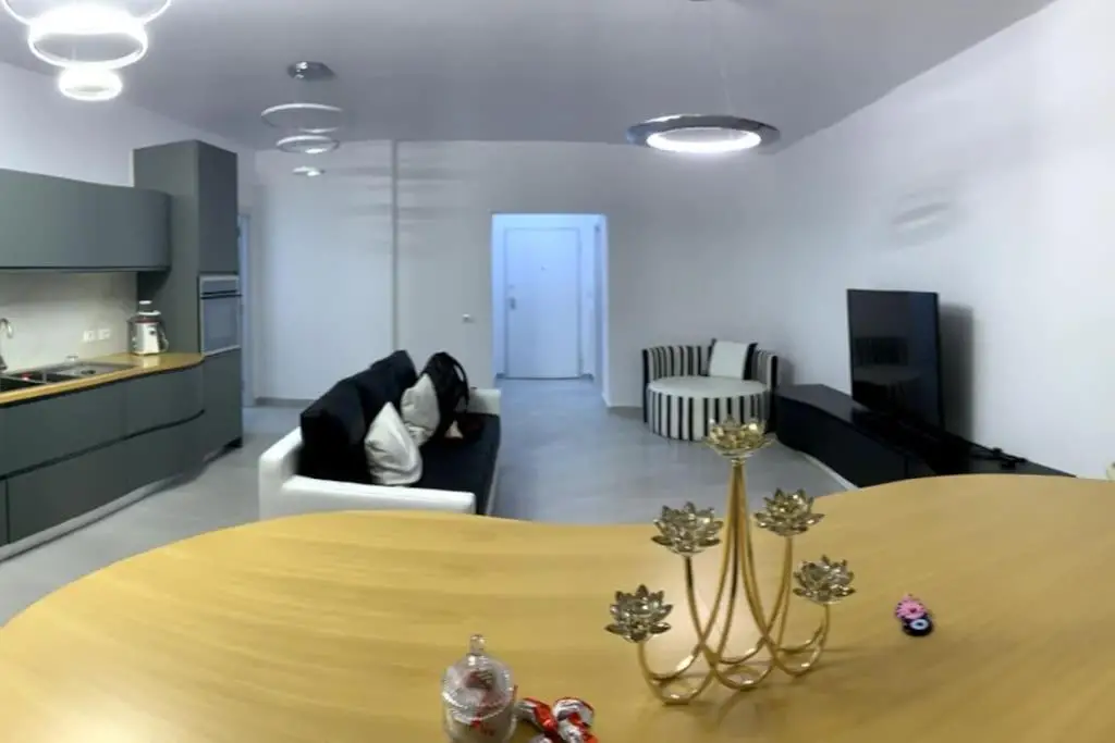 Modern sea view apartment duress center