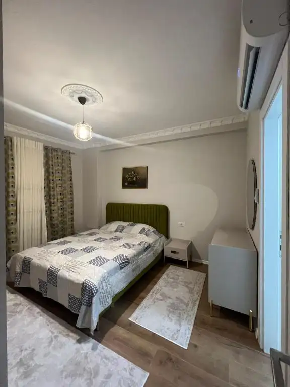 Univers City House