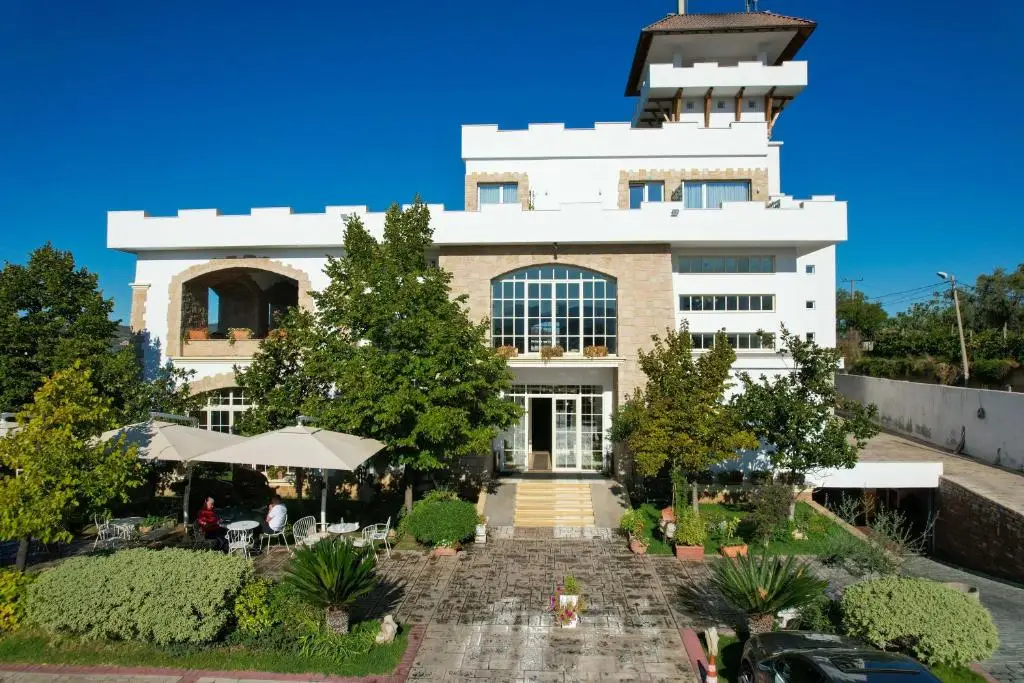 Nari Lunder Agro-Tourism