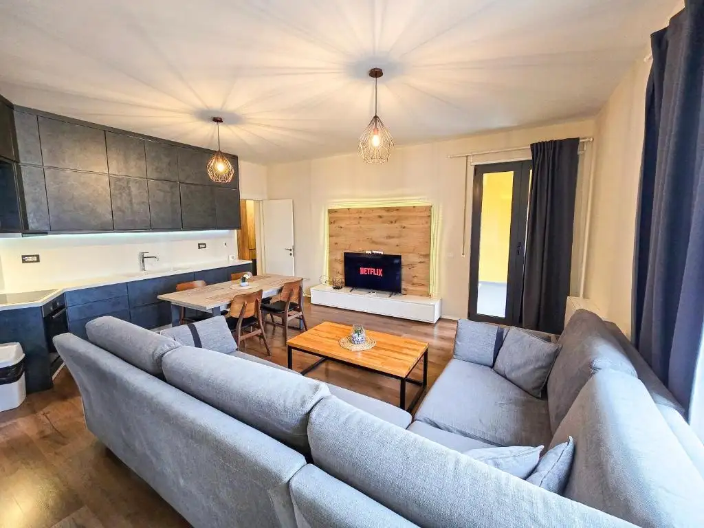 Spacious 2BR Luxury Apartment