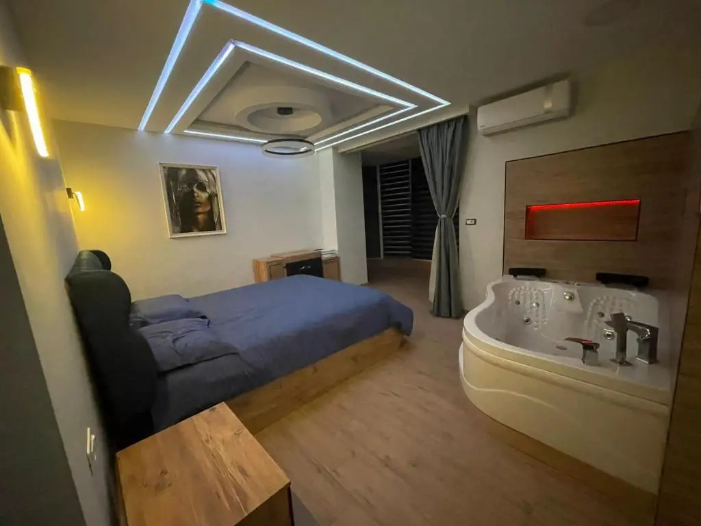 Deluxe Apartment In City Center