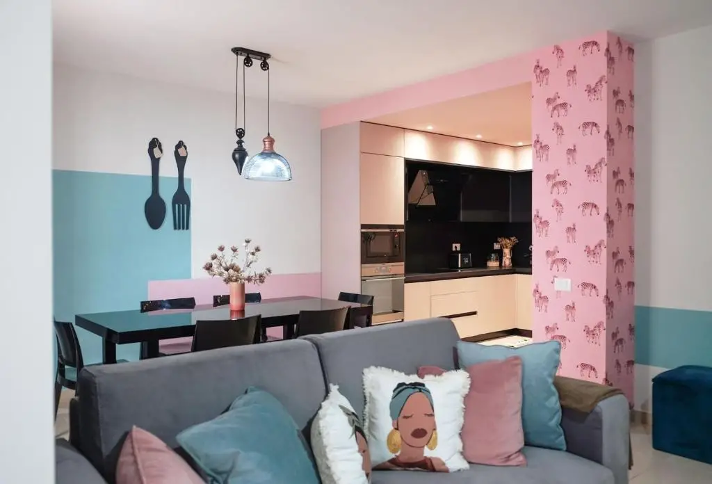 New Bazaar stylish apartment in Tirana heart