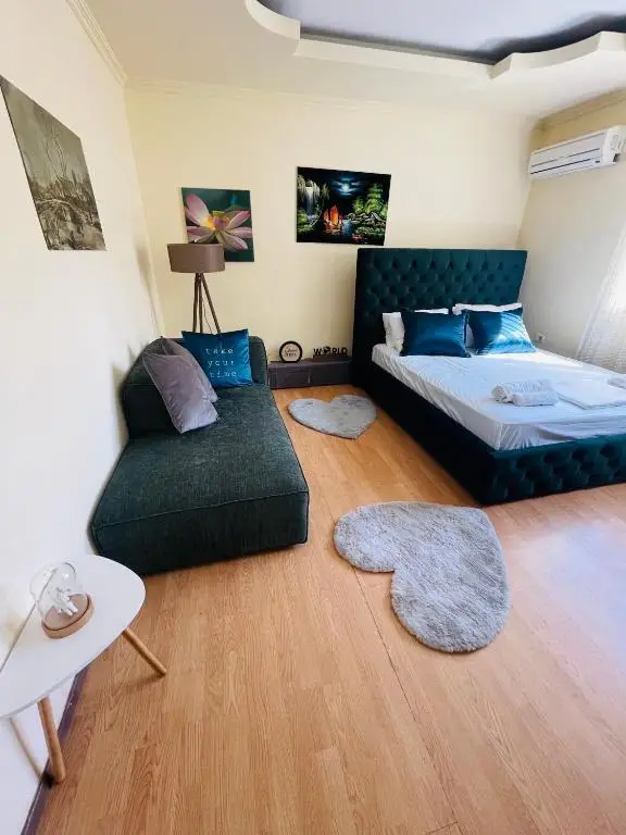 New Baazar Escape Home