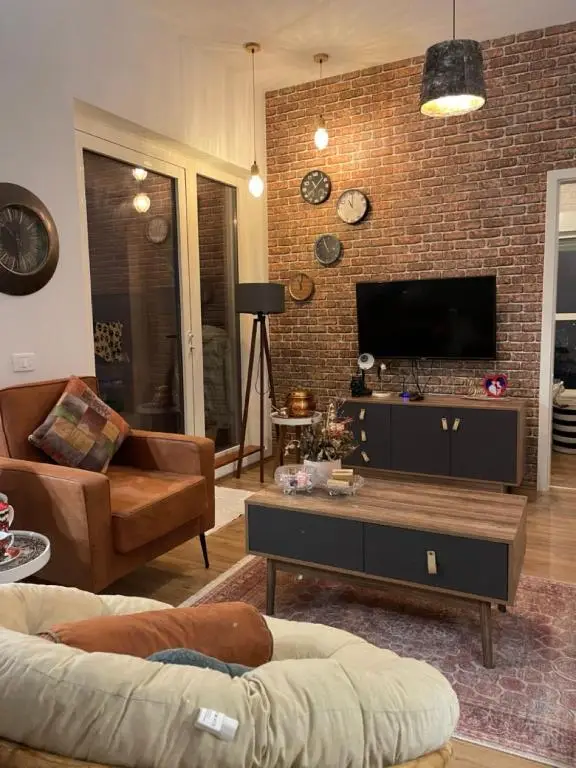 Shiba Apartment