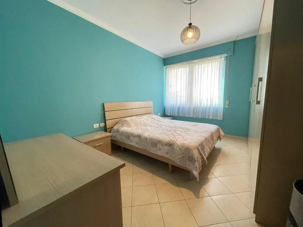 Quiet & spacious city center apartment - 4 min walk
