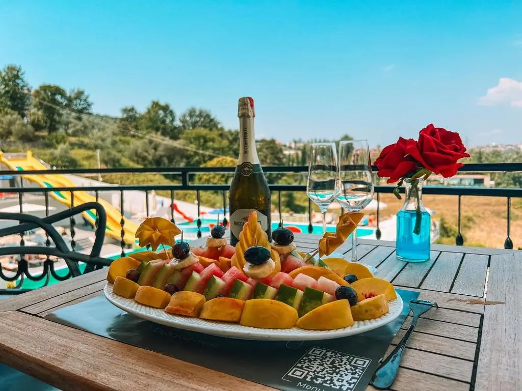 Misk Hotel & Resort