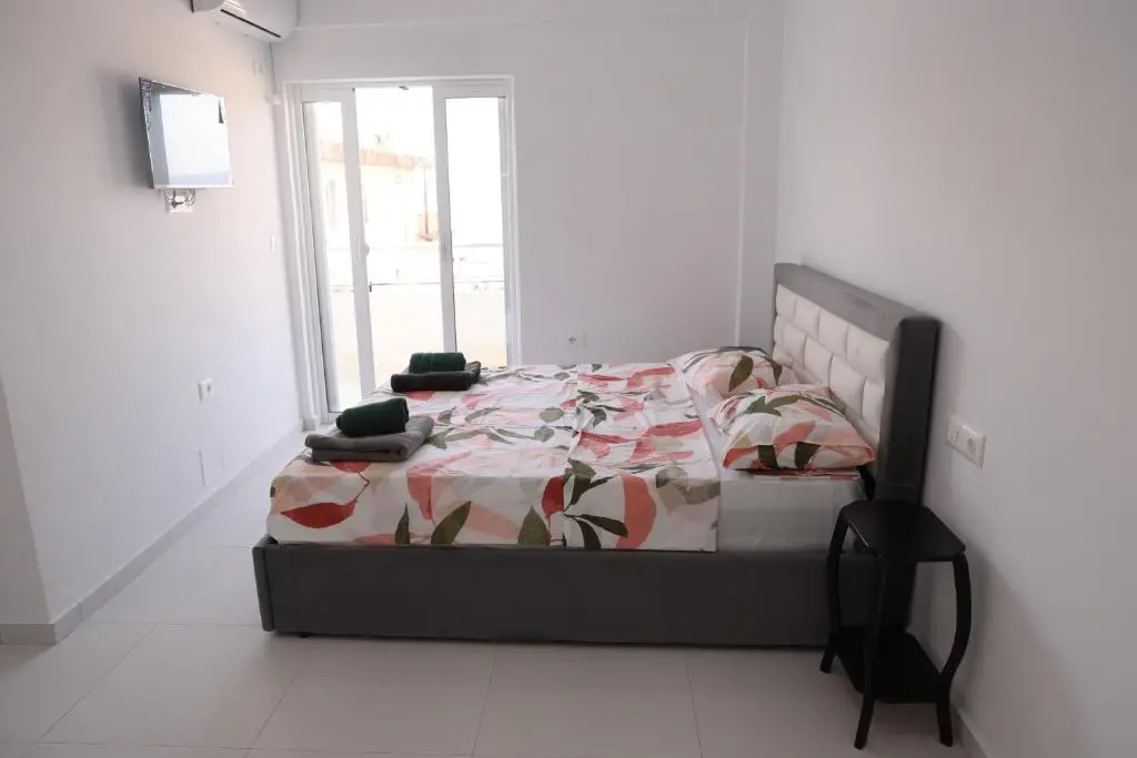 Ida Apartments