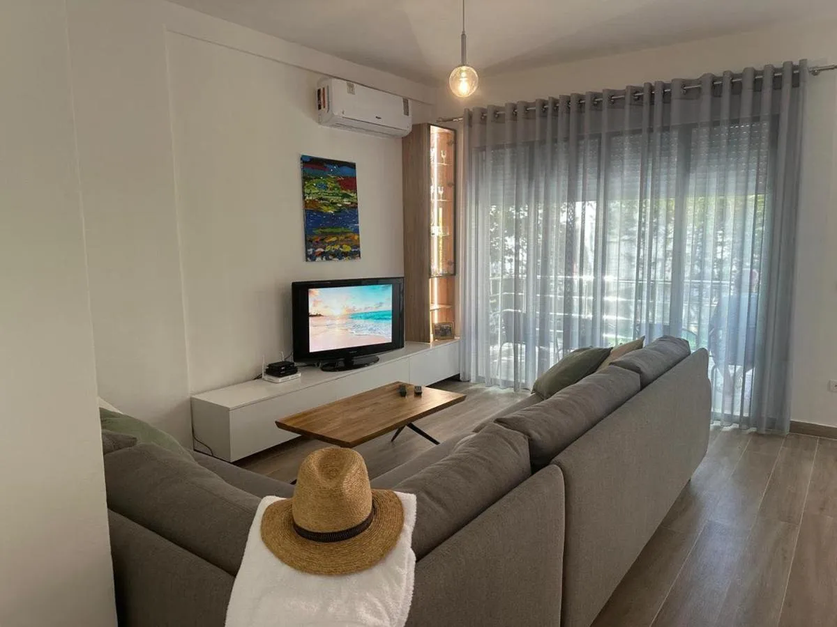 Beautiful Villa in Golem