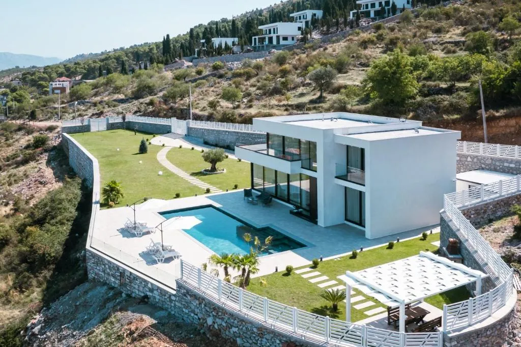 The Panoramic Villa by PikHost