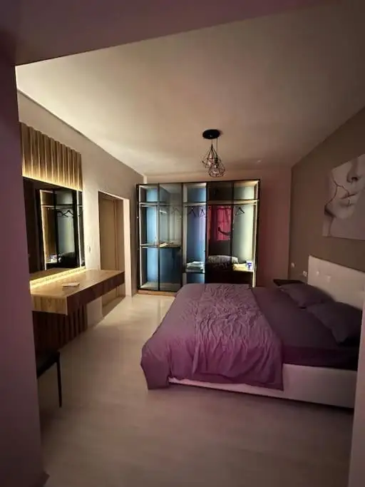 Modern apartment in the centre