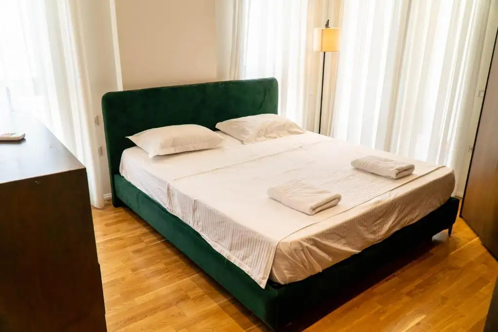 Signature apartment 12