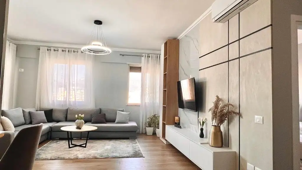 Zeus Tirana Suite
