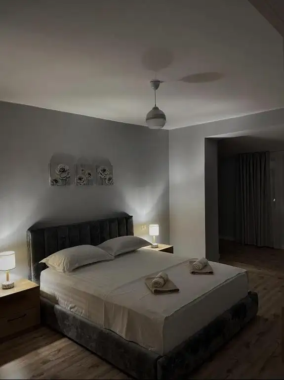Theranda Apartament