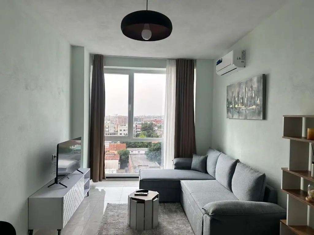 Luxury Apartment with Free parking