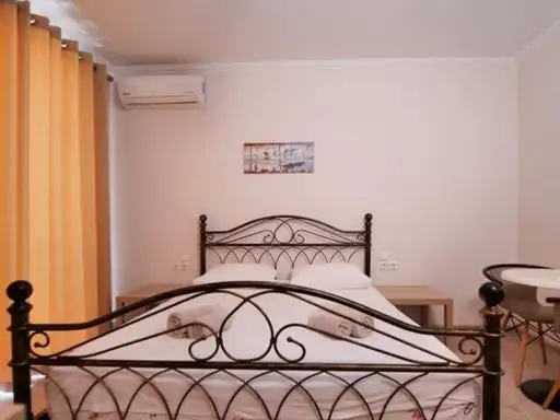 Vironas Hotel