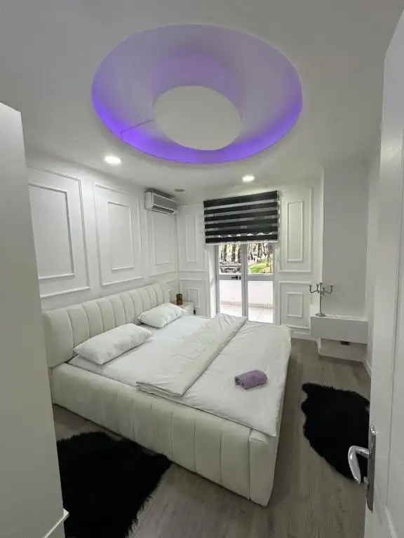 Park View Central Apartment