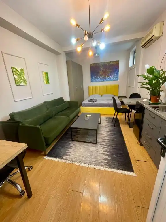 Modern Studio