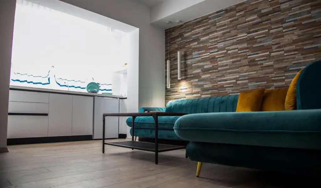 Lucas Central Premium Studios
