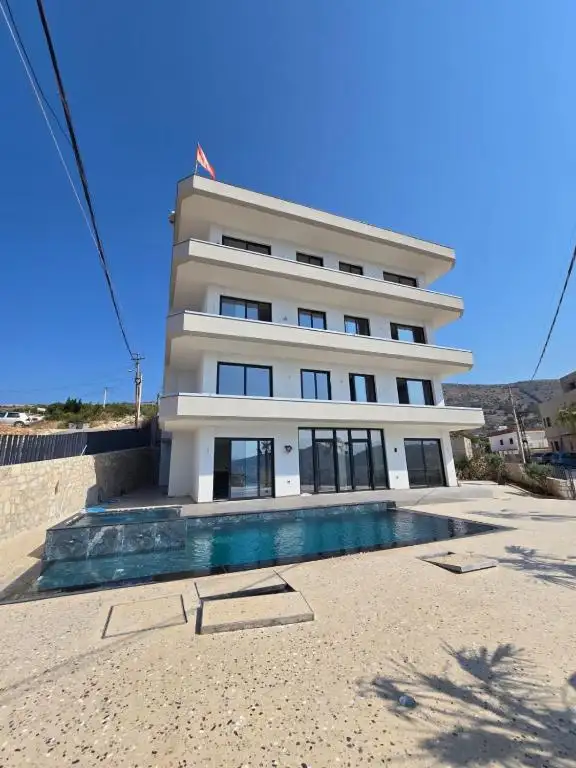 Hotel Selavi
