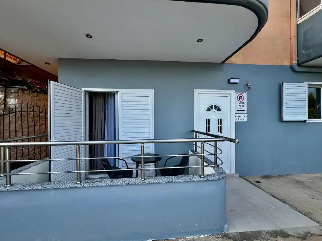 Isufi Modern Studio