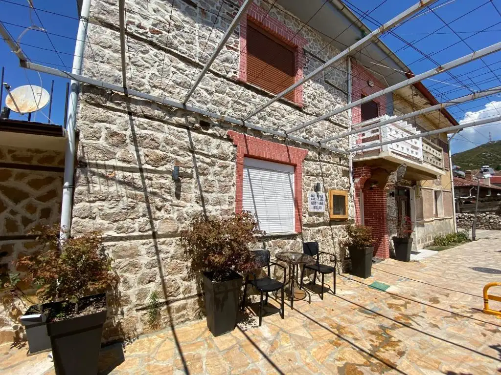 Vechia Villa Mitllari