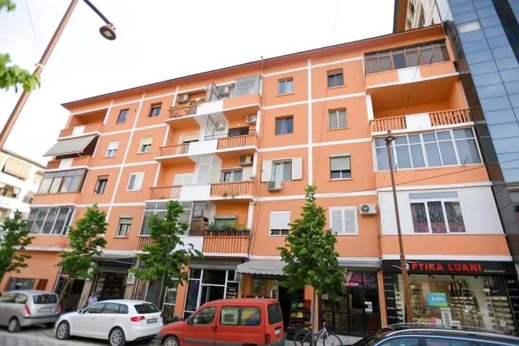 Claire’s Cosy Flat Central Berat