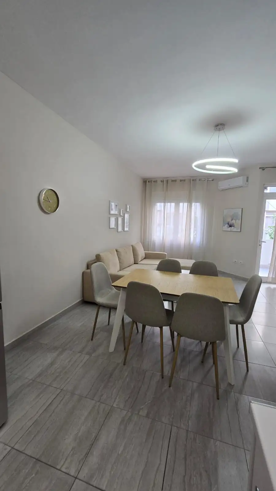 Tirent Apartment - Komuna e Parisit, Central 3